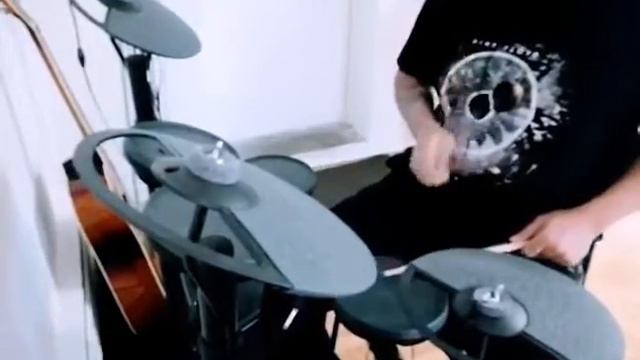 rosanna by toto drum cover DTX400K Electric drums смотреть онлайн