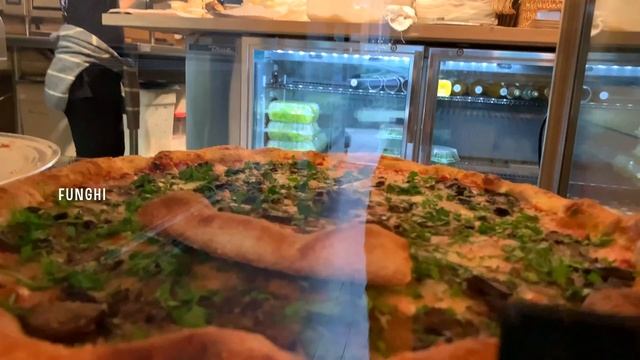 What IS San Francisco Style Pizza?? | Best Pizza in San Francisco смотреть онлайн