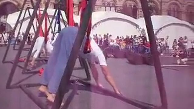 Йога в воздухе смотреть онлайн