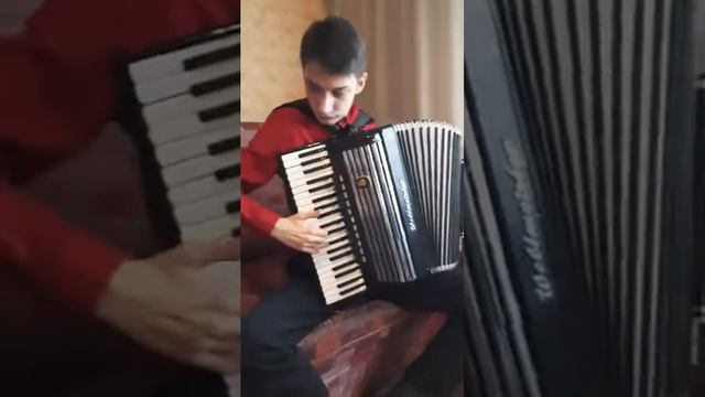 Менует Баха на акордеоні (виконує Дмитро Сакович) смотреть онлайн