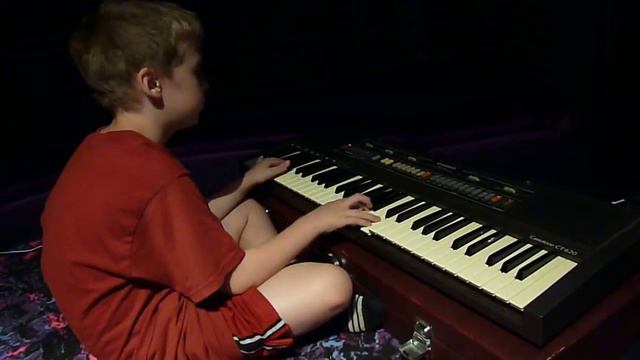 Kirk on new Casio keyboard смотреть онлайн