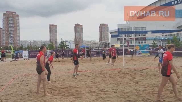 Олимпийский чемпион открыл в Хабаровске соревнования по волейболу смотреть онлайн