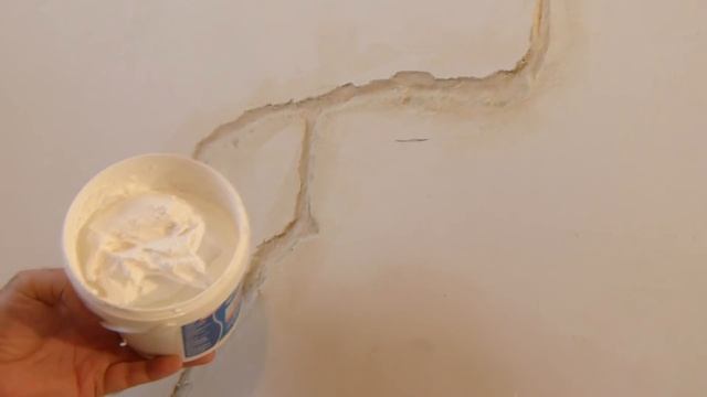 Чем заделать трещину в стене?... смотреть онлайн