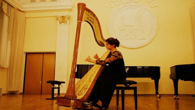 Valeria Voshchennikova performs 'Duke' by B.Andres смотреть онлайн