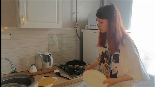 Я повар#1 /Пытаюсь приготовить медовое печенье смотреть онлайн