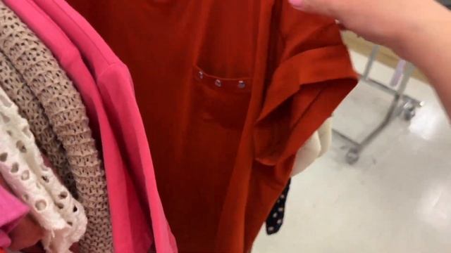 Сумки и одежда в магазине Marshalls // Выбираю подарки // Влог США смотреть онлайн