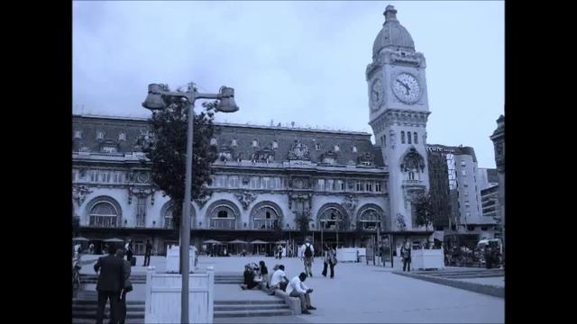 LYON SONG by Loaded смотреть онлайн