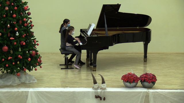 Koncert iz šole: Nina Šuntajs; klavir, 1. razred; Francoska: Avignonski most смотреть онлайн