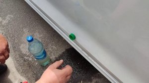 Как убрать вмятину на кузове автомобиля подручными средствами