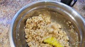 Овсяное печенье с семечками, кунжутом и семенами льна