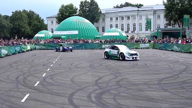 Дрифт на площади смотреть онлайн