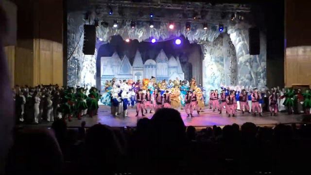 Новогоднее представление в Харькове 02.01.2015 смотреть онлайн