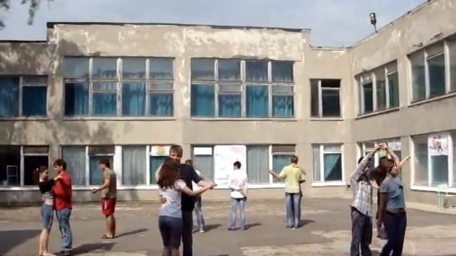 Вальс. Репетиция на выпускной в школе. Май, 2010 смотреть онлайн