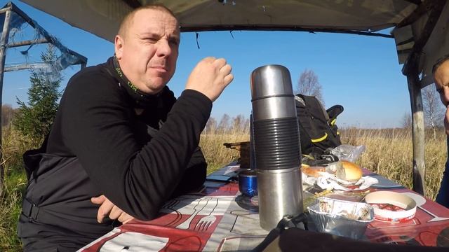 СЛАБОНЕРВНЫМ НЕ СМОТРЕТЬ!!! РЫБАЛКА НА ДНЕ. ЩУКА ОСЕНЬЮ смотреть онлайн