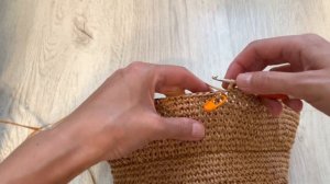 Панама из рафии крючком