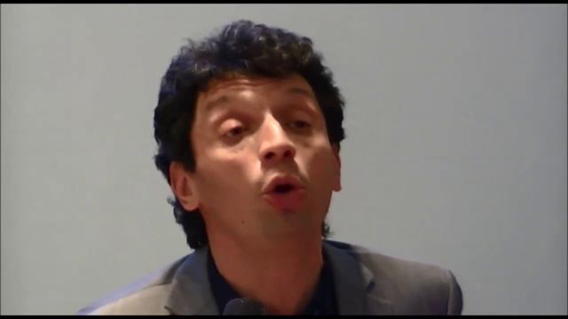 La nostra costituzione è come la stella polare di Gianluca Galimberti Sindaco di Cremona смотреть онлайн