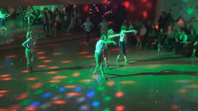 Пижамная вечеринка Юниоры 1 и Дети 2 смотреть онлайн