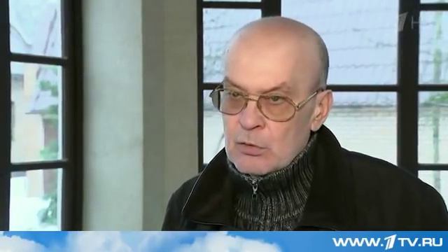 Имя Александра Прохоренко, вызвавшего огонь на себя под Пальмирой, стало известно всей стране сир смотреть онлайн