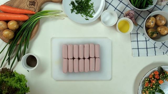 ЗАПЕЧЕННЫЕ В ФОЛЬГЕ ОВОЩИ С СОСИСКАМИ ЯСНАЯ ГОРКА смотреть онлайн