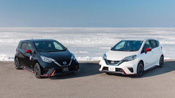 ?NISSAN NOTE e-POWER NISMO ?СВЕРХЗАРЯЖЕННЫЙ ХЭТЧБЕК?