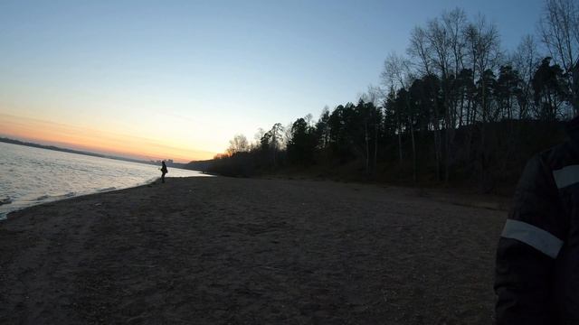 Крупный хариус горячего копчения. смотреть онлайн