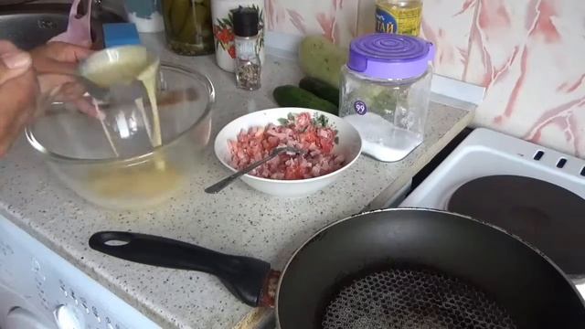 Яичный рулет с начинкой. смотреть онлайн