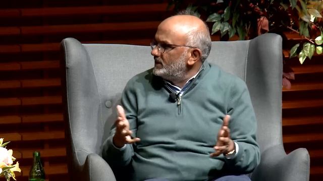 Shantanu Narayen, Chairman and CEO of Adobe: People, Technology, and Creative Inspiration смотреть онлайн