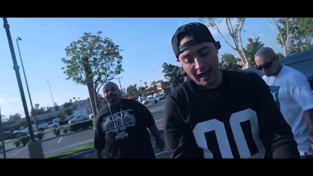 Python The Biggshot-GETTING PAPER ft Young Drummer Boy,Malow Mac,Lil Sicko смотреть онлайн