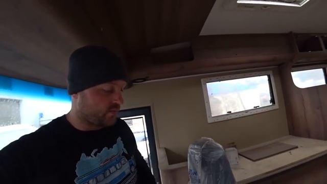 Брошенный автодом из автобуса ГолАЗ смотреть онлайн