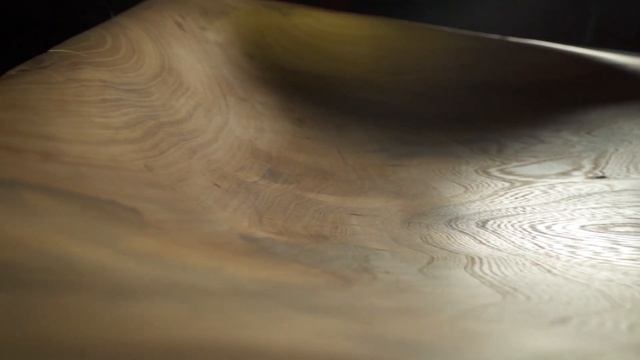 Остановись, посмотри на изгибы деревянной посуда