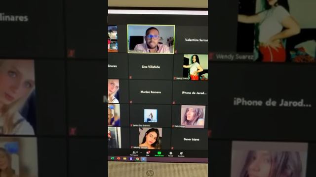 Video Estudiante de periodismo denuncia censura de profesor de la U. Sergio Arboleda смотреть онлайн