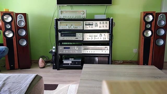 Elac FS 209 vs. Monitor Audio Silver 300 test ( Teac AG-5700) смотреть онлайн