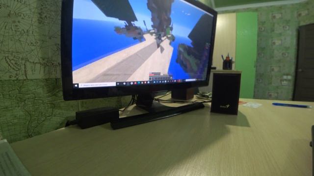 Макс Риск играет в мини игры на сервере в майнкрафте! Minecraft Max Risk! часть 2 смотреть онлайн