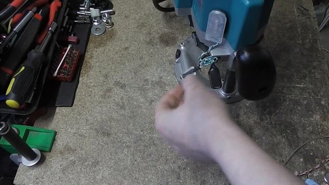 Простейшая Универсальная Светодиодная Подсветка для ЛЮБОГО Инструмента за 5 минут своими руками смотреть онлайн