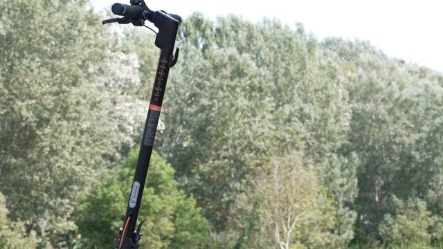 200.000 Ft körül a LEGJOBB? | Ninebot KickScooter F2 Pro | TESZT смотреть онлайн