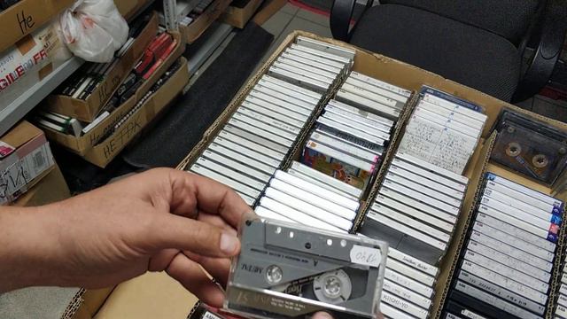 AUDIO cassette AXIA, обзор наличия 3, сильно не последний, ещё много будет, надо собрать 200 лайков смотреть онлайн