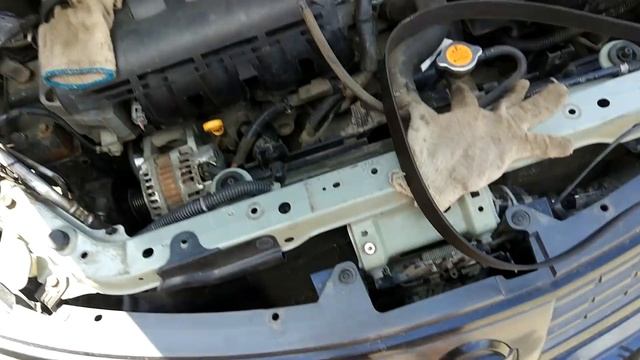 Замена ремня генератора Nissan Tiida (из под капота, без снятия колеса и подкрылка) смотреть онлайн