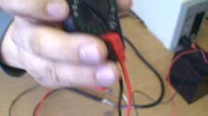 Зарядка аккумулятора с помощью компьютерного бесперебойника.