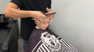 КАК ЛЕГКО ПОСТРИЧЬ РЕБЁНКА. ЛЕГКАЯ ДЕТСКАЯ СТРИЖКА. МОДЕЛЬНАЯ СТРИЖКА. #СТРИЖКИ2022