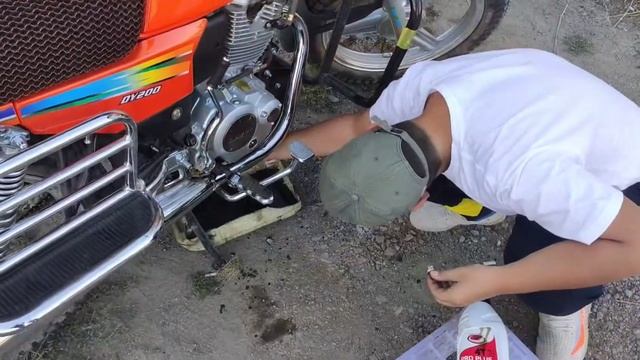 СМЕНА МАСЛА В МОТОЦИКЛЕ DAYUN DY200