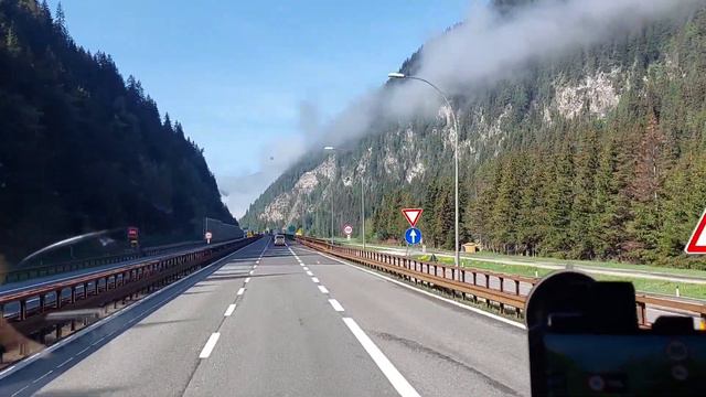 Hoptrans. Работа в Европе. Италия смотреть онлайн
