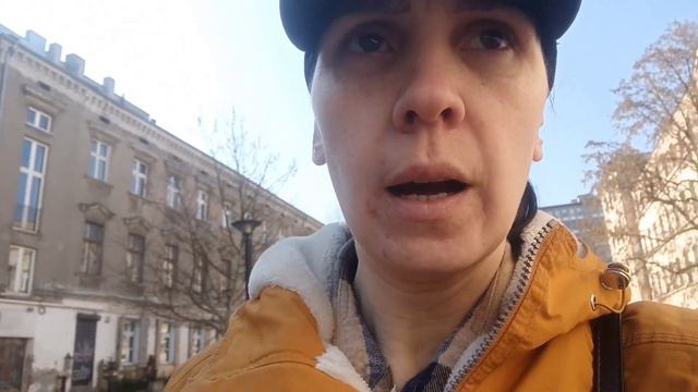 Я в Польше. Иду оформлять документы. смотреть онлайн