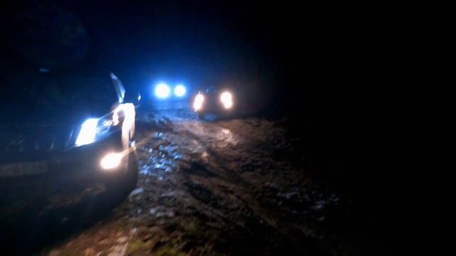 Тойота ланд крузер прадо 120 и 150 и 3 Джип гранд чероки По бездорожью В Риге смотреть онлайн
