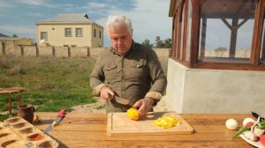 ЖАРИМ СТЕЙКИ на САДЖЕ. ENG SUB