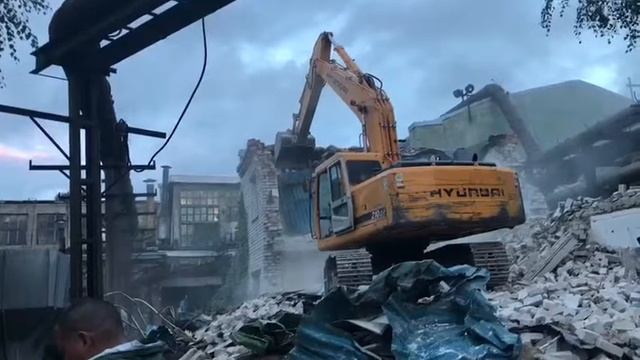 Демонтаж кирпичного здания смотреть онлайн