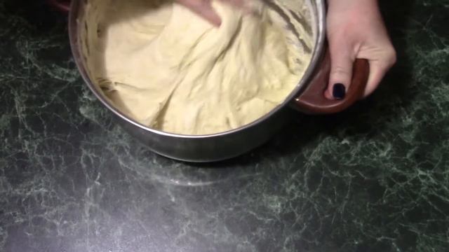 Пирожки с зелёным луком и яйцом. смотреть онлайн
