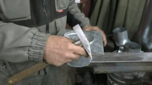Врезка трубы из тонколистовой стали в плоскость.Способ №3.
