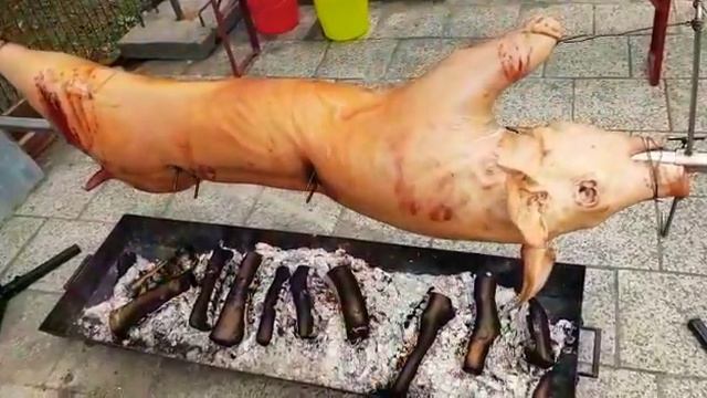 Жарем хряка 😋 смотреть онлайн