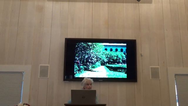 Lynden miller talk at Books+Blume at cornwall library 6 8 18 смотреть онлайн