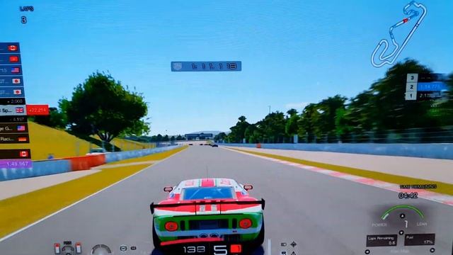 10 minute endurance race at Catalunya with the Ford GT race car with a Castrol livery on it смотреть онлайн